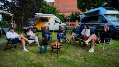 Tietjen campt: Kirchen-Camping in Kartlow – Leo Reisnger rockt die Orgel (S03/E04)