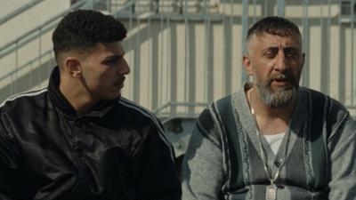 Asbest: Folge 4: Jeder hat die Wahl (S01/E04)