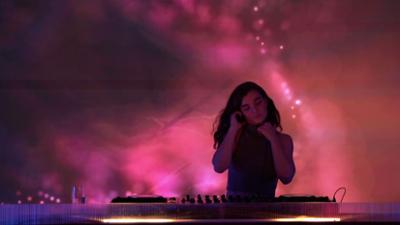 Chat with a DJ: Anna Schreit