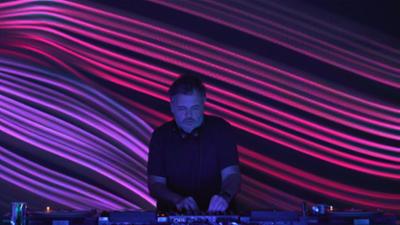 Chat with a DJ: Ian Pooley Chat with a DJ: Ian Pooley
