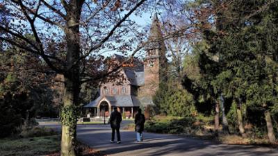 Der Friedhof lebt