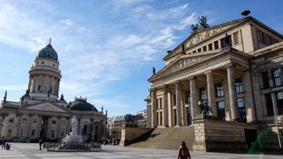 Geheimnisvolle Orte: Der Gendarmenmarkt – Irgendwie klassisch. Immer im Wandel Geheimnisvolle Orte: Der Gendarmenmarkt – Irgendwie klassisch. Immer im Wandel