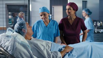 In aller Freundschaft - Die jungen Ärzte: Folge 6: Nächstenliebe (S01/E06)