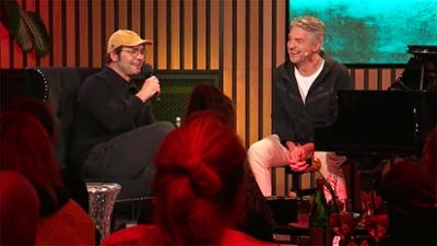 Knapp Daneben: "Knapp Daneben" mit Bosse