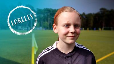 Loreley wird Fußballschiedsrichterin Loreley wird Fußballschiedsrichterin
