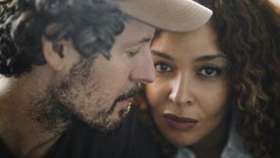 Max & Joy - Komm näher: Folge 2: Nicht für immer? (S01/E02) Max & Joy - Komm näher: Folge 2: Nicht für immer? (S01/E02)