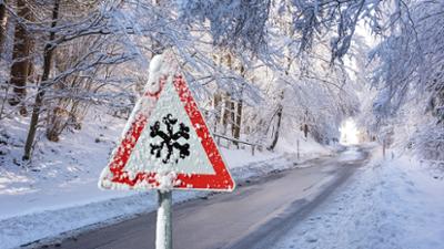 rbb24 spezial: Glätte in Berlin und Brandenburg