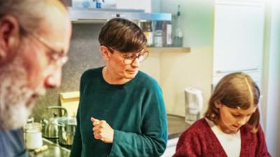 rbb GESUND +: Folge 1: Unlust, Hitzewallungen und andere Nebenwirkungen (S02/E01)