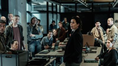 Spuren: Folge 2: Soko Sonntag (S01/E02) Spuren: Folge 2: Soko Sonntag (S01/E02)