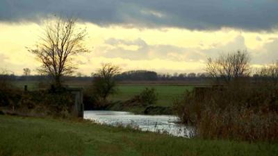 TAGE IN BERLIN & BRANDENBURG: Flussgeschichten