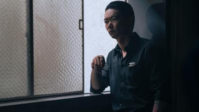 Tokyo Vice: Folge 7: Der Krieg zu Hause (S02/E07)