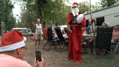 Bella Italia - Camping auf Deutsch: Staffel 4, Folge 8: Bauen und Beauty: Die Fingerhuths legen Hand an