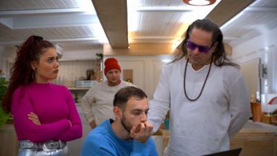 Berlin - Tag & Nacht: Folge 3631: Zwei vercheckte Königskinder