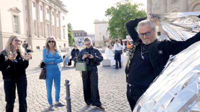 Davina & Shania - We Love Monaco: Staffel 4, Folge 2: Feuer in Berlin