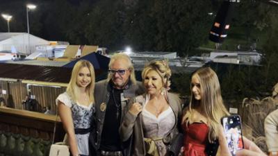 Davina & Shania - We Love Monaco: Staffel 2, Folge 3: Tanz der Teufelstanne: Return Of The Reinhold