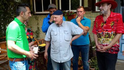 Der Trödeltrupp: Staffel 20, Folge 25: Sükrü, Mauro und Otto bei Detlef