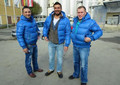 Der Trödeltrupp: Staffel 20, Folge 14: Sükrü, Mauro und Otto bei Wilfried