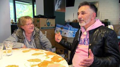 Der Trödeltrupp: Staffel 17, Folge 9: Mauro bei Helene und Dominique