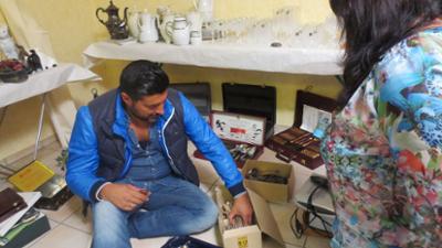 Der Trödeltrupp: Staffel 13, Folge 5: Sükrü bei Tina