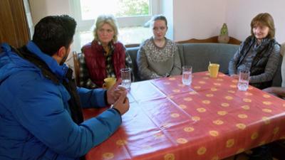 Der Trödeltrupp: Staffel 15, Folge 17: Sükrü bei Heike und Michelle