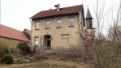 Die Schnäppchenhäuser: Folge 3: Schimmel in der ehemaligen Dorfschule
