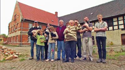 Die Schnäppchenhäuser: Folge 12: Böses Erwachen für die Großfamilie!