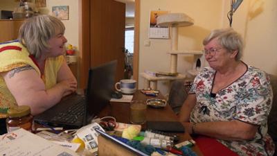 Hartz Rot Gold: Folge 72: Selbst sind die Frauen