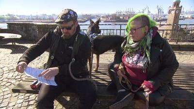 Hartz Rot Gold: Staffel 4, Folge 35: Umzugspläne