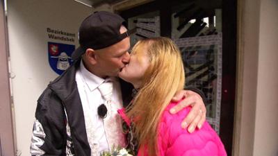 Hartz Rot Gold: Staffel 4, Folge 37: Der Tag der Hochzeit