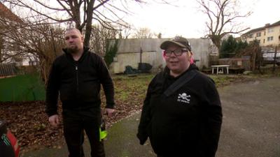 Hartz Rot Gold: Staffel 3, Folge 4: Tag der Einschulung