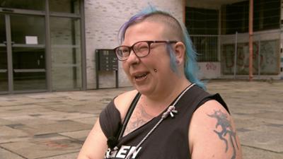 Hartz Rot Gold: Staffel 5, Folge 19: Beziehungsaus