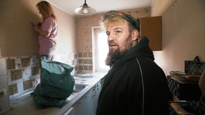 Hartz Rot Gold: Staffel 4, Folge 23: Renovieren mit Freunden