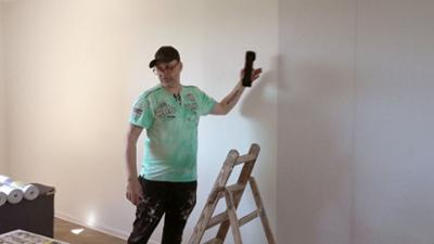Hartz und herzlich: Staffel 12, Folge 88: Zwischen Tapeten und weißer Farbe