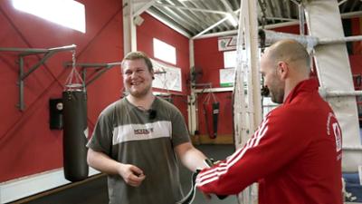 Hartz und herzlich: Staffel 12, Folge 69: Boxtraining und Kaffeeklatsch