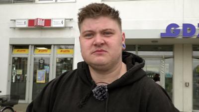 Hartz und herzlich: Staffel 13, Folge 12: Von Ohrenschmerzen bis übers Ohr gehauen werden