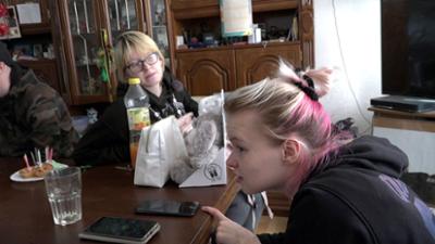 Hartz und herzlich: Staffel 7, Folge 5: Endlich volljährig