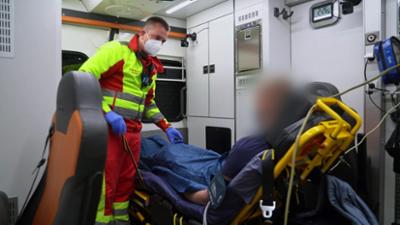 Nachtschicht: Einsatz für die Lebensretter: Staffel 2, Folge 3: In München erleidet ein Mann ein Kreislaufstillstand