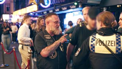 Reeperbahn privat! Das wahre Leben auf dem Kiez: Ehekrise: Kriegen Jezz und Krümel ihre Beziehung wieder in den Griff?