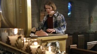 X-Factor: Das Unfassbare: Die Medaillen | U-Bahn ins Nirgendwo | Monster im Schrank | Der Mordprozess | Der Traktor