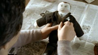 X-Factor: Das Unfassbare: Sticheleien | Superbär | Das mysteriöse Schloss | Das Spukhaus | Auf dem Bahnsteig