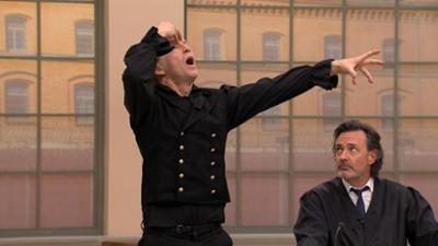 Barbara Salesch: Folge 332: Vermieter von Vampir-Gestalt fast zu Tode erschreckt