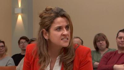 Barbara Salesch: Hat geldgieriger Frauenschwarm seine verheiratete Affäre bestohlen?