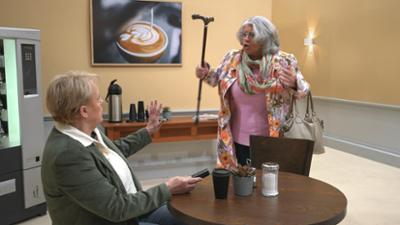 Barbara Salesch: Beklaute Putzfrau reiche Rentnerin, um sich für Schikane zu rächen?