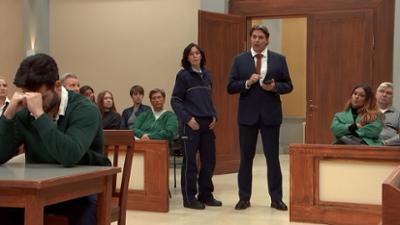 Barbara Salesch: Hat junge Frau in Geldnot ihren frisch verlassenen Ehemann ausgeraubt?