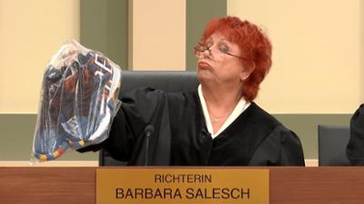Barbara Salesch: Folge 216: Geiselnahme gibt Rätsel auf