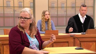 Barbara Salesch: Wurde Hauseigentümer von skrupelloser Mieterin durch eine Glastür gedrückt?