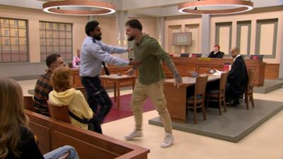 Barbara Salesch: Wurde beliebter Abendschul-Lehrer von älterer Schülerin vergiftet?