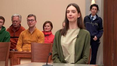 Barbara Salesch: Hat Frau Hotelzimmer von angeblichem Schauspieler abgefackelt, der ihr die große Karriere versprach?