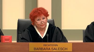 Barbara Salesch: Nur ein Unfall? Hotelmitarbeiterin beim Toilette reinigen fast gestorben!