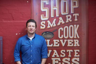 Cook clever mit Jamie: Staffel 2, Folge 2: Saftige Paella und wohlschmeckende Kräuter